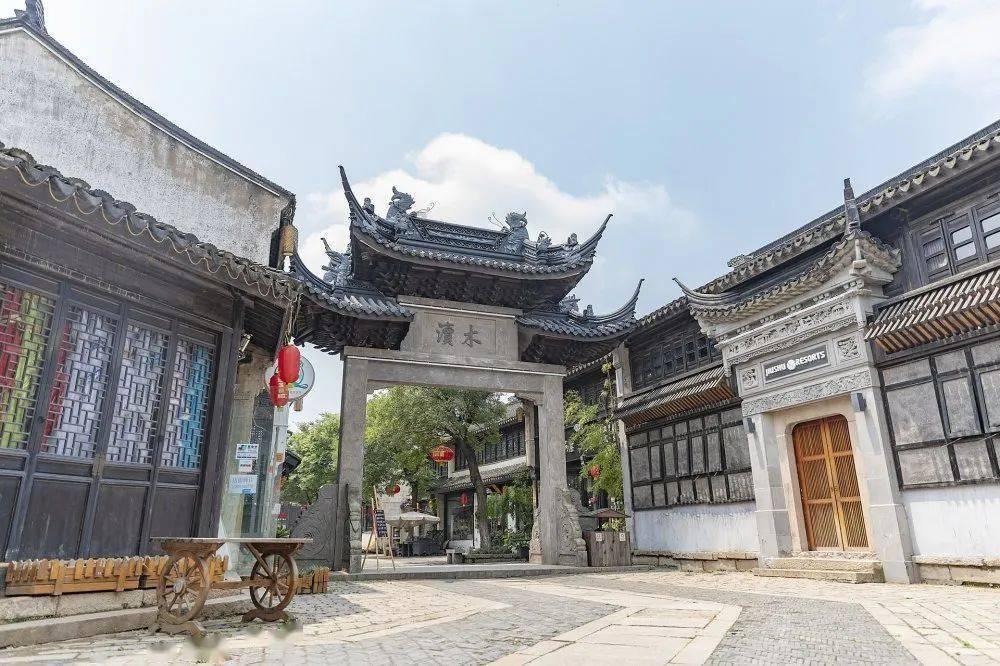陈酿过程中的物质转化与品质改善